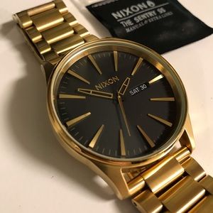 Nixon Sentry SS Gold Watch